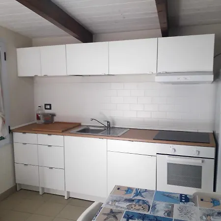 Charming House In With Sea View Tatil Evi Vasto